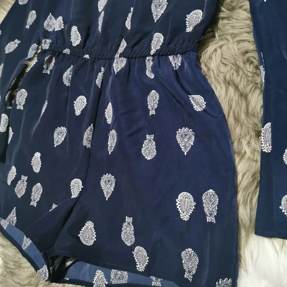 Anthropologie Cupcakes & Cashmere Bell Sleeve Romper - Picture 3 of 6